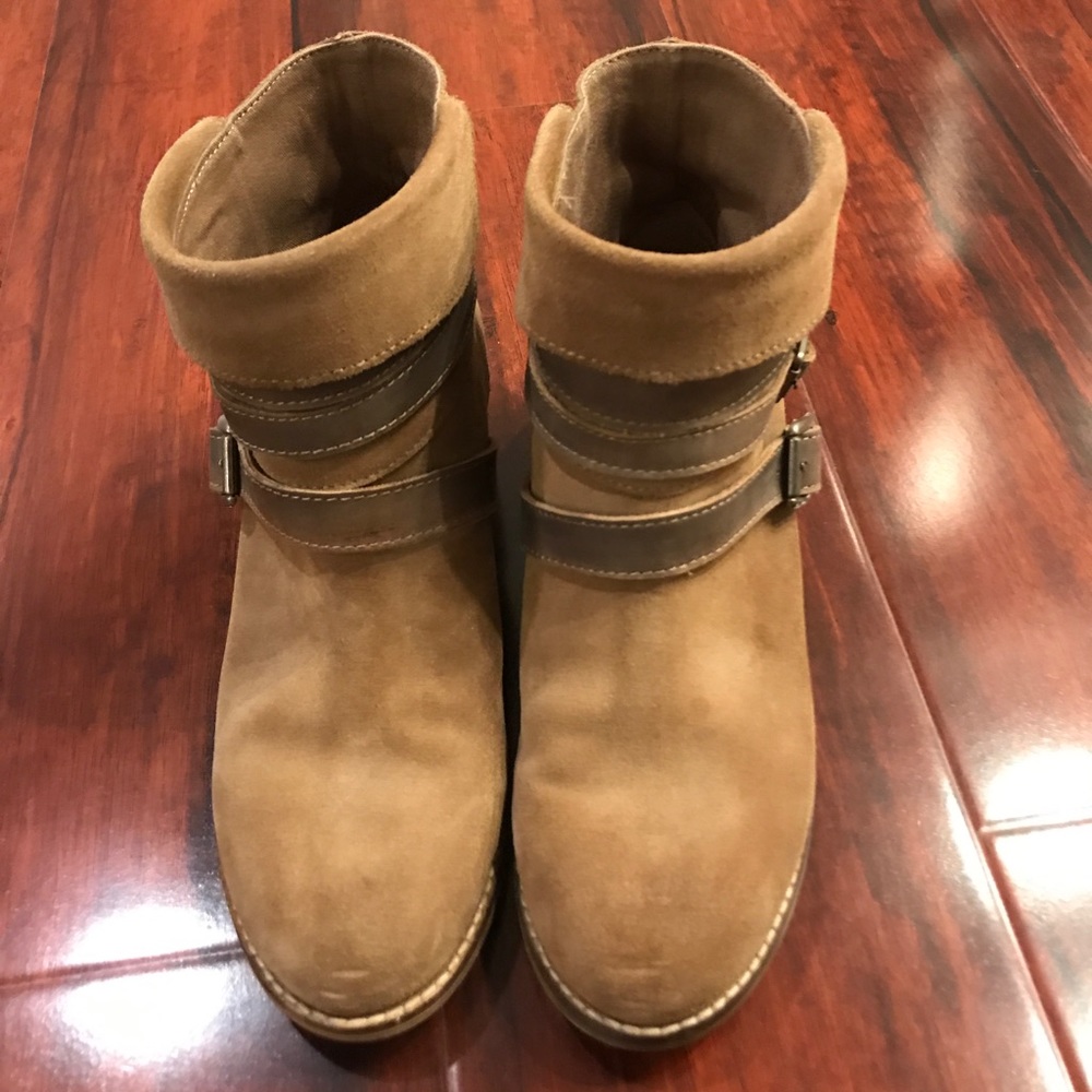 Esprit brown leather ankle booties